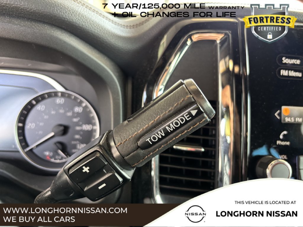 Used 2024 Nissan Titan Platinum Reserve w/ Moonroof Package AWD/4WD image 19