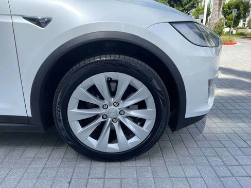 Used 2018 Tesla Model X 100D image 65