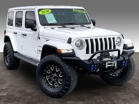 Used 2020 Jeep Wrangler Unlimited Sahara w/ Uconnect 4C Nav & Sound Group AWD/4WD image 11