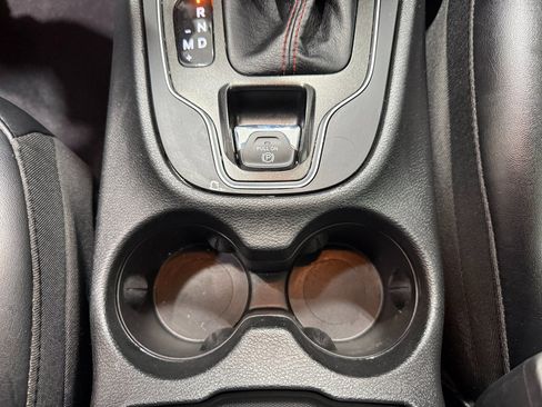 Used 2022 Jeep Cherokee Trailhawk w/ Sound & Nav Group image 13