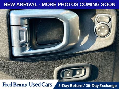 Used 2021 Jeep Wrangler Sport S image 8