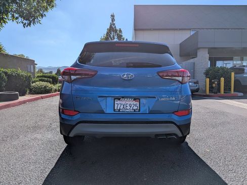Certified 2023 Hyundai Santa Fe SEL FWD image 7