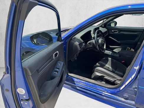 Used 2023 Honda Civic Sport image 9