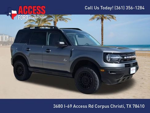 Used 2024 Ford Bronco Sport Outer Banks w/ Tech Package AWD/4WD image 2