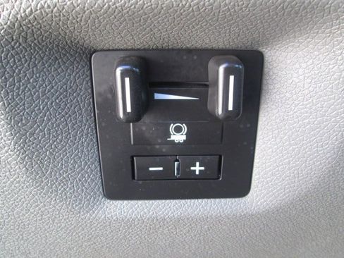 Used 2013 Chevrolet Silverado 3500 W/T image 18