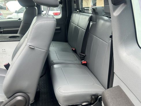 Used 2012 Ford F550 4x4 SuperCab Super Duty w/ Payload Upgrade Pkg image 15