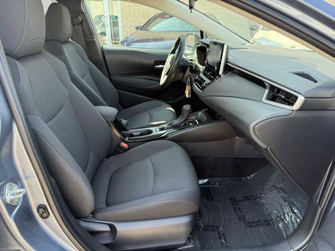 Used 2021 Toyota Corolla LE FWD image 17