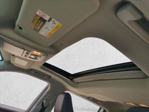 Certified 2020 Toyota Highlander XLE AWD/4WD image 15