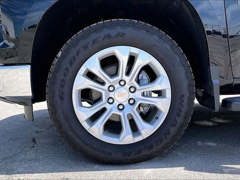 New 2026 Chevrolet Silverado 1500 LTZ w/ LTZ Premium Texas Edition AWD/4WD image 12