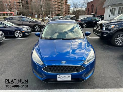 Used 2018 Ford Focus SE image 4