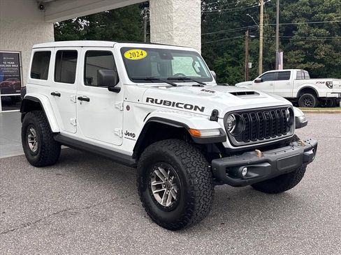 Used 2024 Jeep Wrangler Unlimited Rubicon 392 AWD/4WD image 21