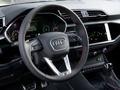 New 2025 Audi Q3 2.0T Premium Plus image 11