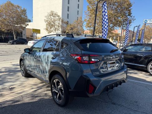 Used 2024 Subaru Crosstrek 2.0i Premium AWD/4WD image 11