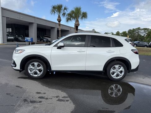 Used 2025 Honda HR-V LX image 8