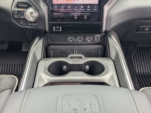 New 2026 RAM 1500 Laramie AWD/4WD image 16