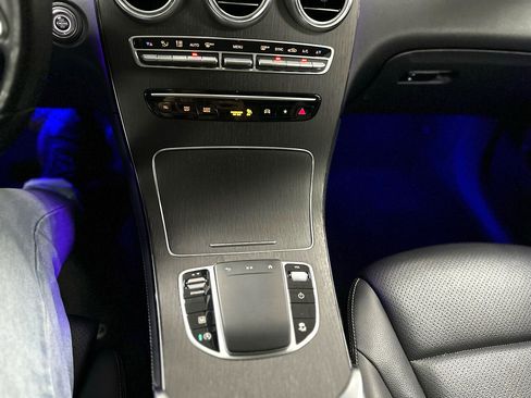 Used 2020 Mercedes-Benz GLC 300 4MATIC image 26