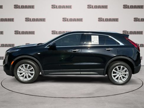 Used 2023 Cadillac XT4 Luxury w/ Cold Weather Package AWD/4WD image 2