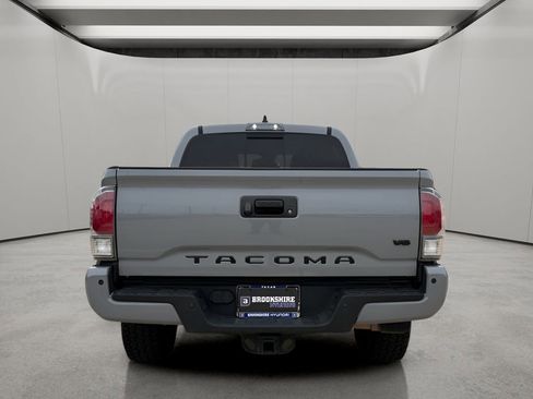 Used 2021 Toyota Tacoma TRD Sport w/ Technology Package image 6