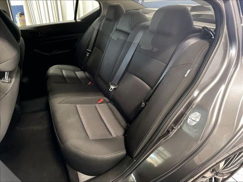 Used 2023 Nissan Altima 2.5 SV FWD image 15