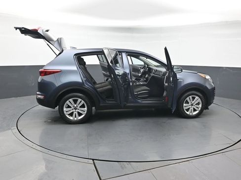 Used 2017 Kia Sportage LX image 50