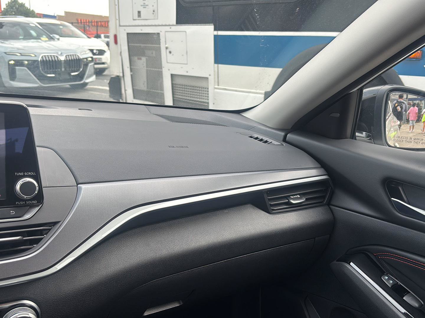 Used 2023 Nissan Altima 2.5 SR FWD image 44