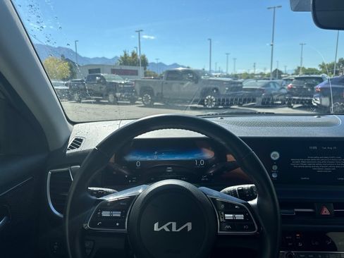 Used 2025 Kia Seltos EX w/ EX Sunroof Package AWD/4WD image 21