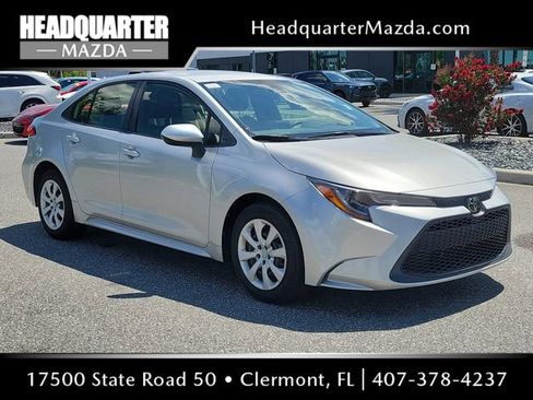 Used 2022 Toyota Corolla LE FWD image 1