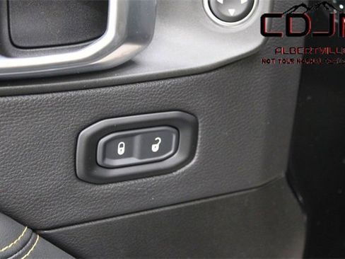 Used 2024 Jeep Wrangler Sahara w/ Technology Group image 16