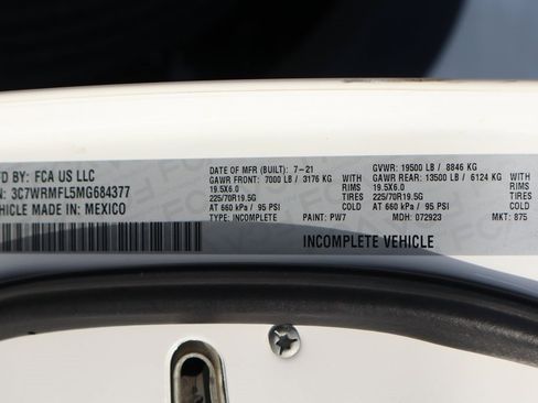 Used 2021 RAM 5500 Tradesman w/ Chrome Appearance Group image 55