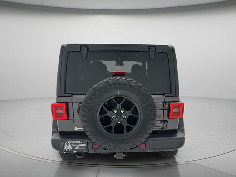 Used 2025 Jeep Wrangler Unlimited Sport AWD/4WD image 7