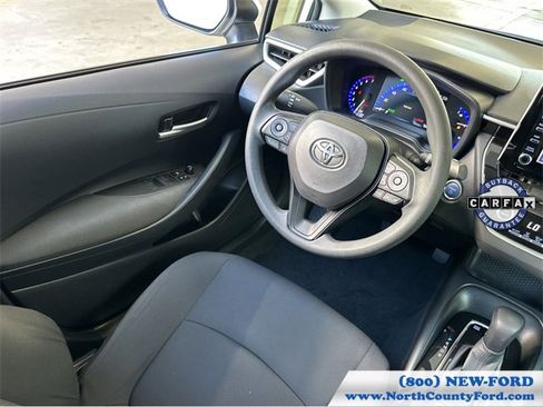 Used 2020 Toyota Corolla LE image 13