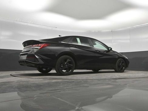 New 2026 Hyundai Elantra SEL Sport Premium FWD image 37