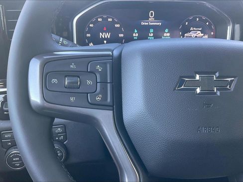 New 2026 Chevrolet Silverado 2500 ZR2 w/ LPO, Dark Essentials Package AWD/4WD image 17