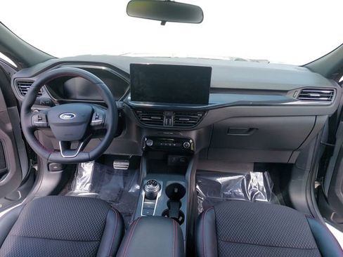 Used 2023 Ford Escape ST-Line w/ Tech Pack #1 AWD/4WD image 9