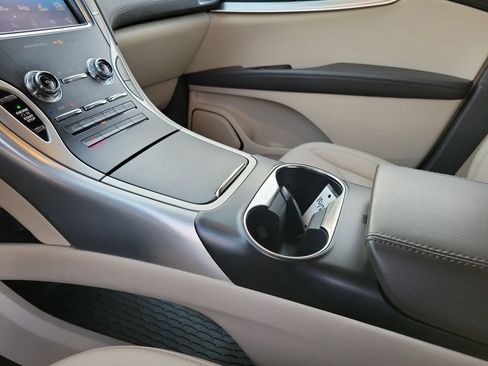 Certified 2020 Lincoln Nautilus Premier w/ Equipment Group 101A image 29