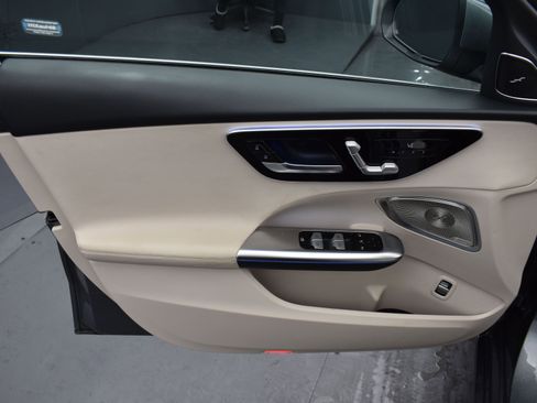 Used 2022 Mercedes-Benz C 300 4MATIC Sedan w/ Exclusive Trim Package image 9