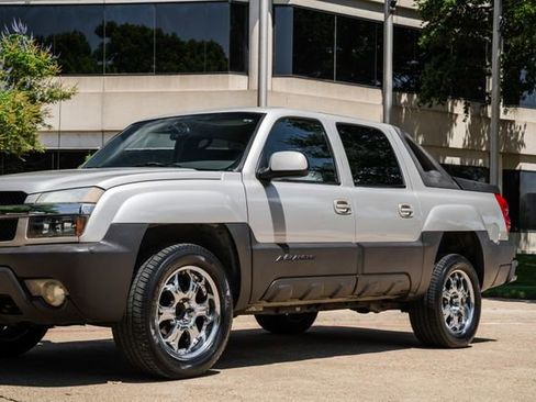 Used 2004 Chevrolet Avalanche 2WD image 43