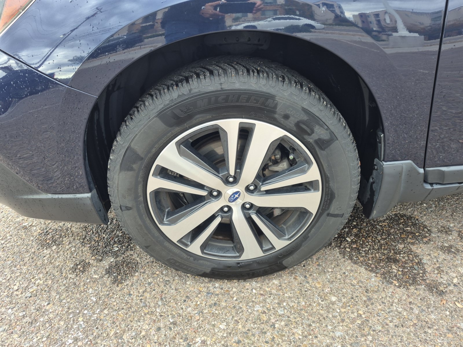 Used 2018 Subaru Outback 3.6R Limited AWD/4WD image 25