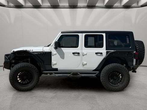 Used 2020 Jeep Wrangler Unlimited Sport AWD/4WD image 2