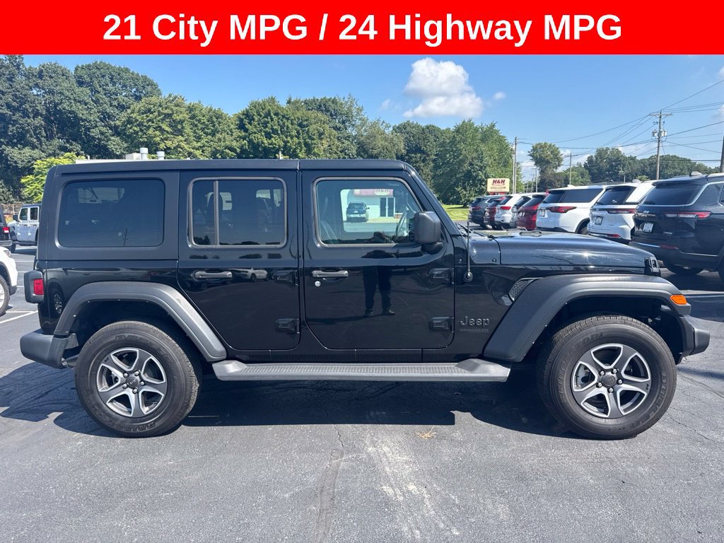 Used 2022 Jeep Wrangler Unlimited Sport AWD/4WD image 1