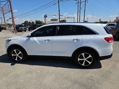 Used 2016 Kia Sorento EX w/ EX Touring Package FWD image 3