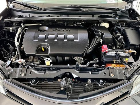 Used 2018 Toyota Corolla SE w/ Carpet Mat Package (TMS) FWD image 30