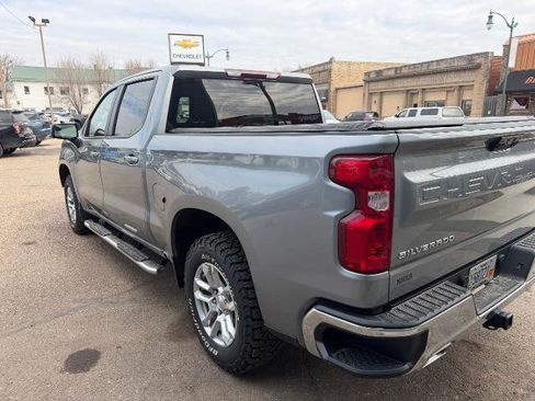 Used 2023 Chevrolet Silverado 1500 LT w/ Z71 Off-Road Package image 6