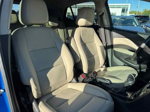 Used 2017 Buick Encore Essence image 27