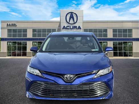 Used 2018 Toyota Camry LE image 8