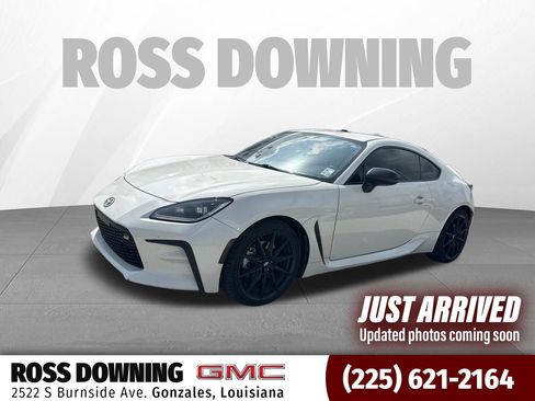 Used 2023 Toyota GR86 Premium RWD image 1
