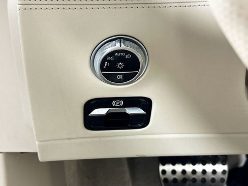 Certified 2022 Mercedes-Benz SL 55 AMG 4MATIC image 10