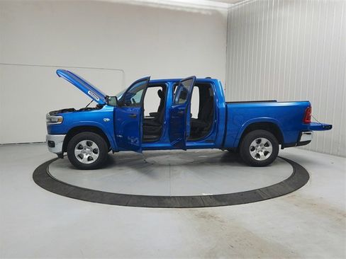New 2026 RAM 1500 4x4 Crew Cab image 12