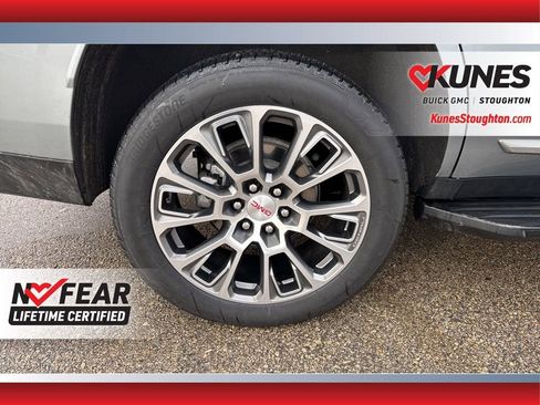 Used 2025 GMC Yukon Denali image 14