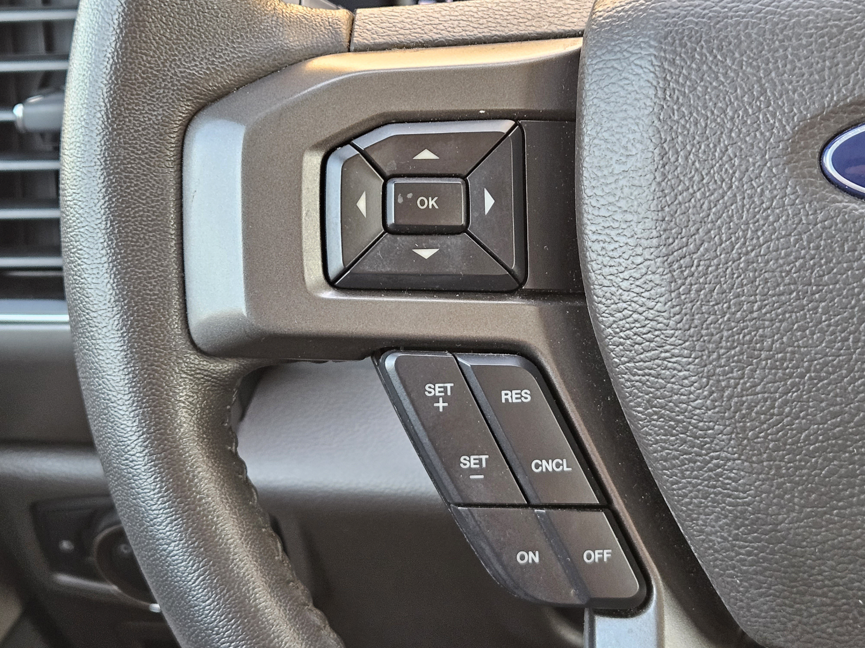 Used 2020 Ford Expedition XLT RWD image 25